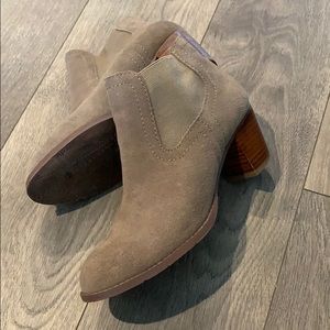 Dolce Vita: DV suede ankle boots
